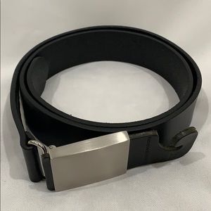 Banana Republic 100% Leather Belt size 32